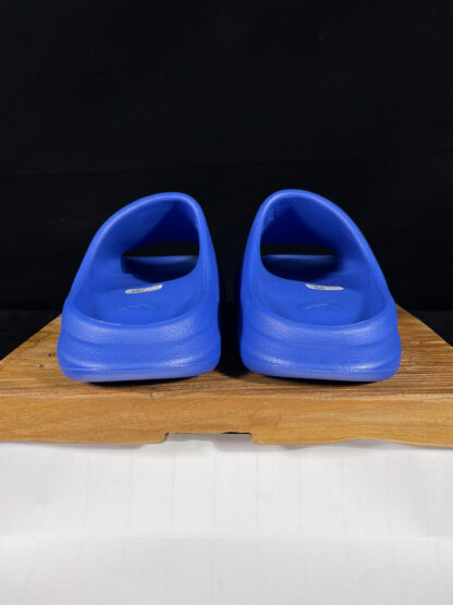 Adidas Yeezy Blue Slide 'Azure' - Image 7
