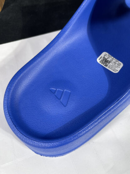 Adidas Yeezy Blue Slide 'Azure' - Image 3