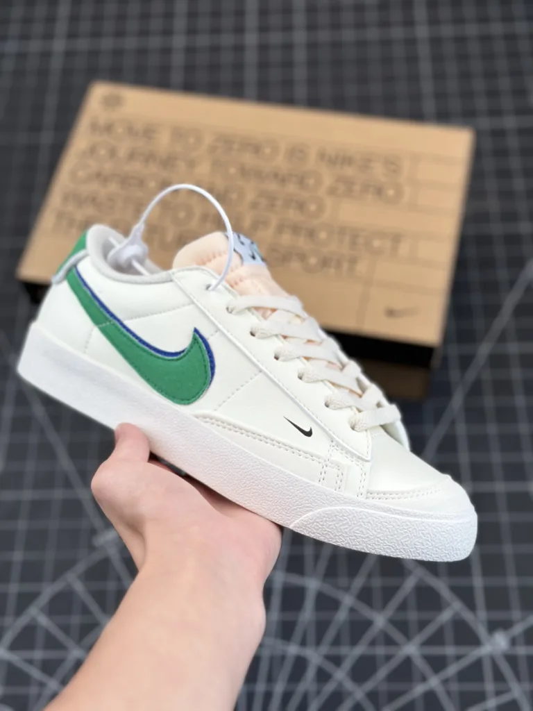 Nike Blazer Mid 77